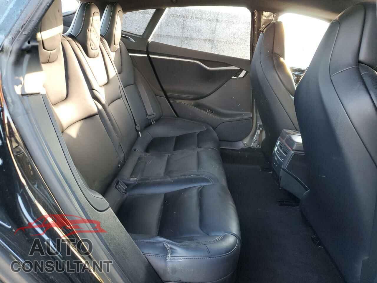 TESLA MODEL S 2018 - 5YJSA1E28JF247758