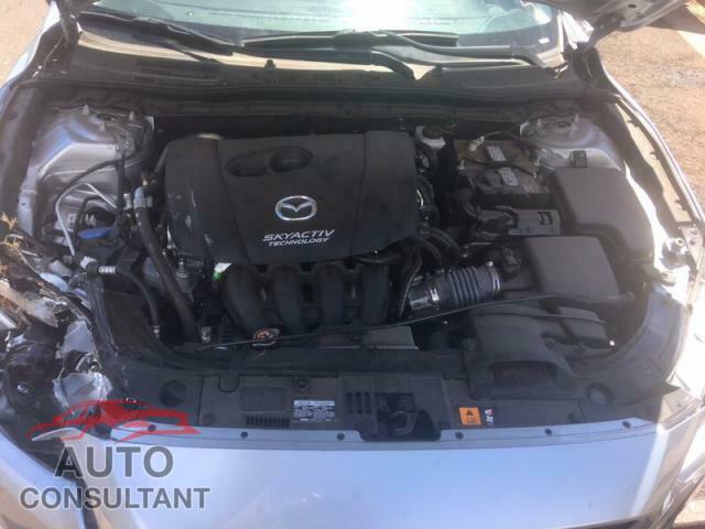 MAZDA 3 2017 - 3MZBN1V78HM112721