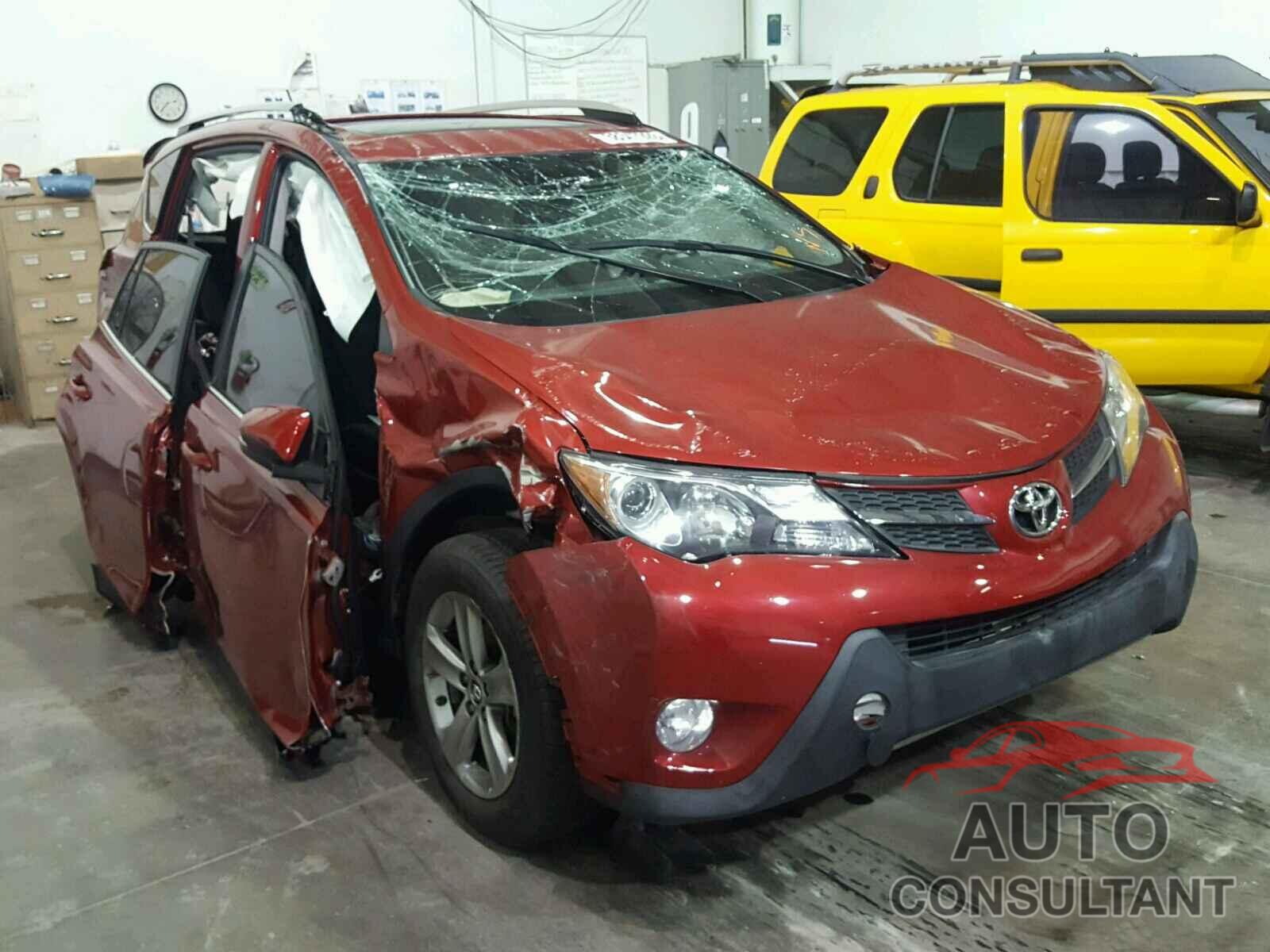 TOYOTA RAV4 XLE 2015 - 2T3WFREV4FW219663