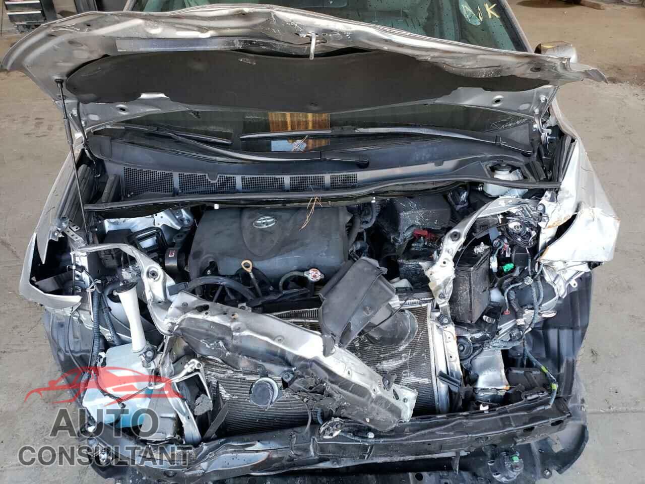 TOYOTA SIENNA 2017 - 5TDYZ3DC2HS893750