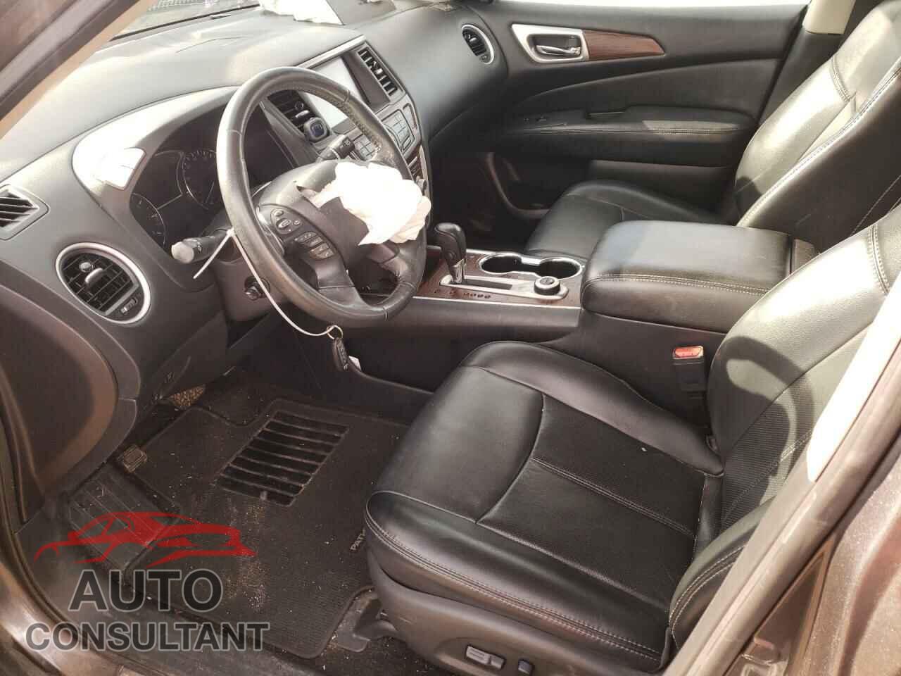 NISSAN PATHFINDER 2017 - 5N1DR2MM4HC640055