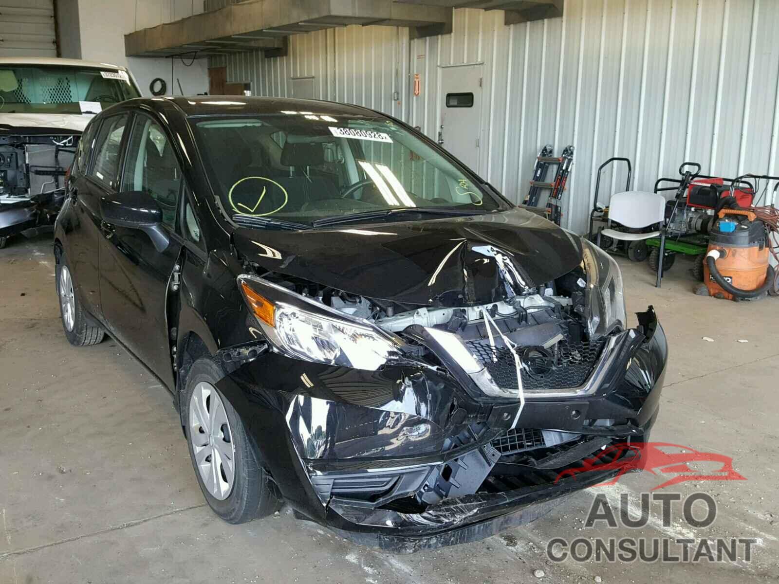 NISSAN VERSA 2018 - 3N1CE2CP8JL357615