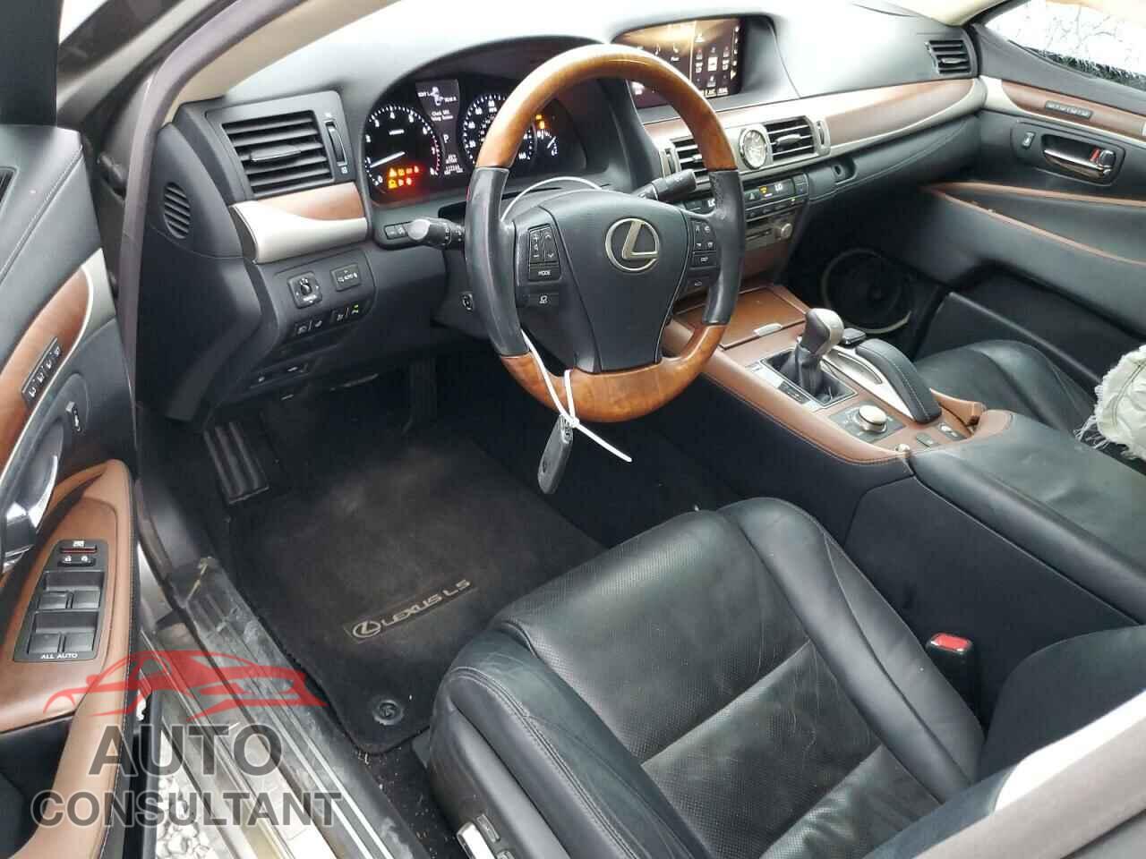 LEXUS LS460 2017 - JTHBL5EF2H5144172