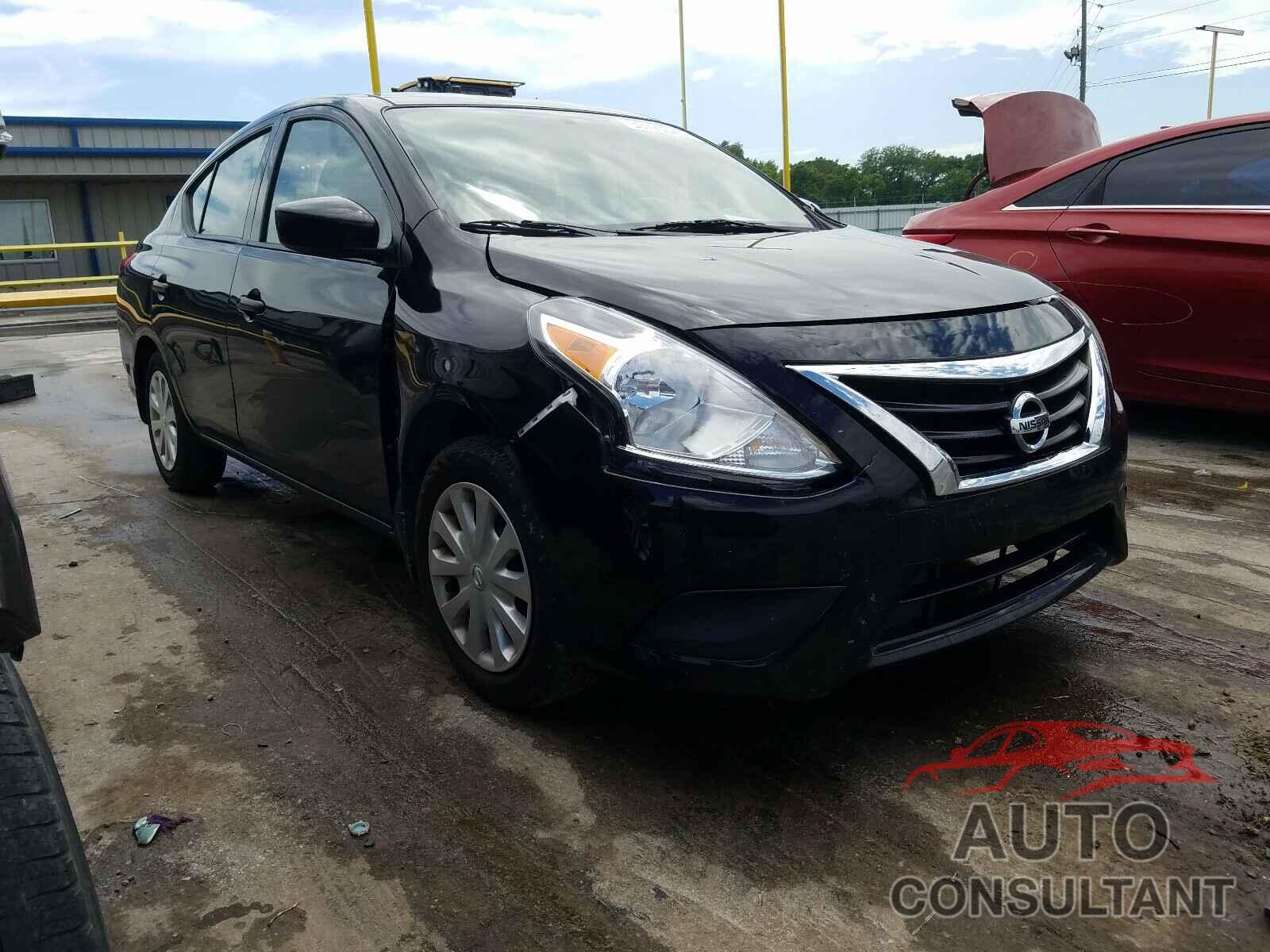 NISSAN VERSA 2019 - 3N1CN7AP1KL829980