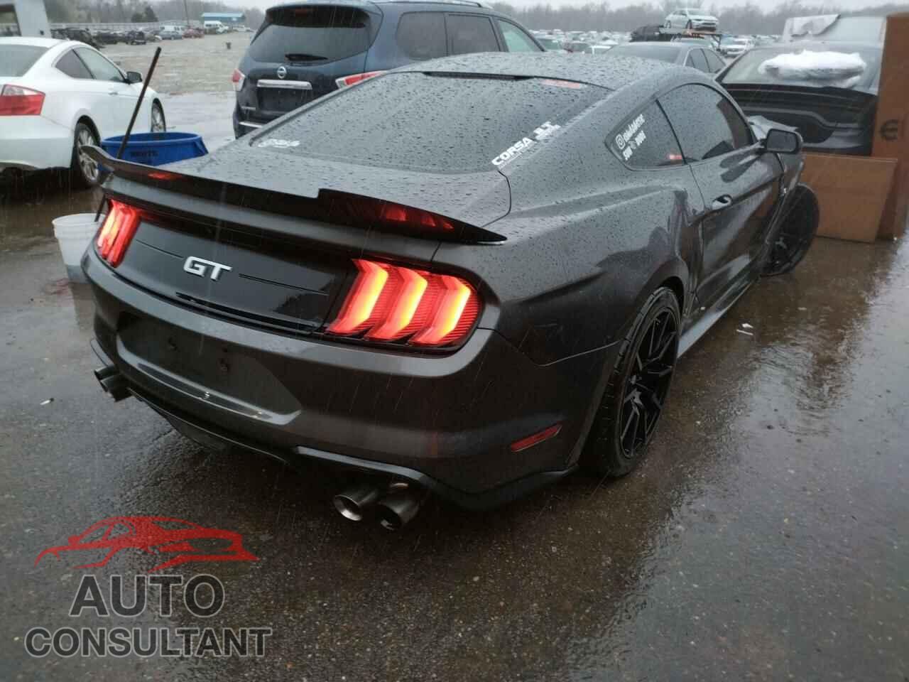 FORD MUSTANG 2018 - 1FA6P8CF8J5101706