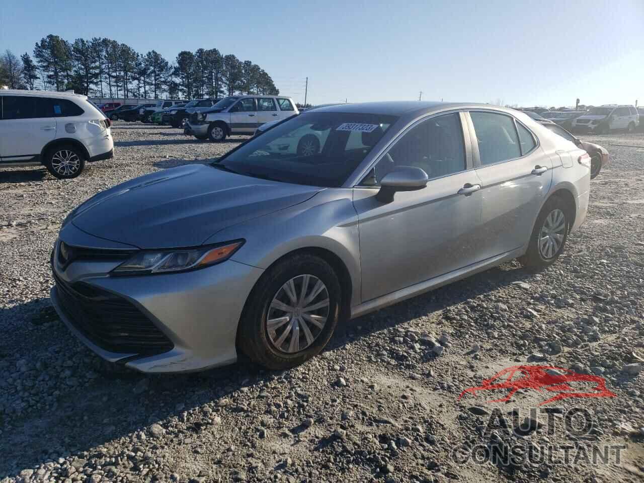 TOYOTA CAMRY 2018 - 4T1B11HK8JU657832