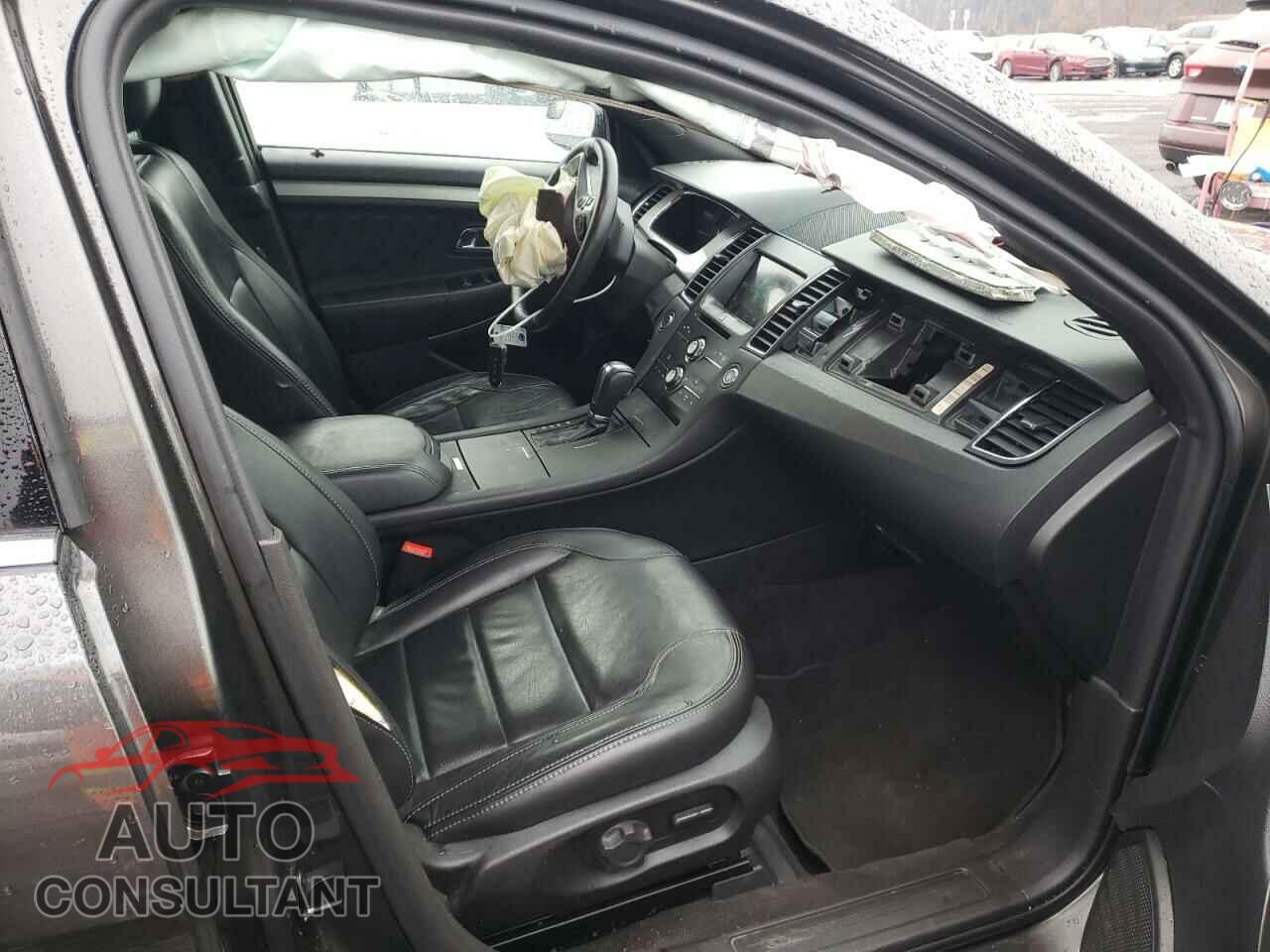 FORD TAURUS 2017 - 1FAHP2H81HG146064