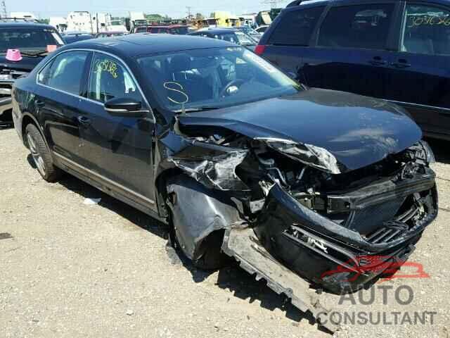 VOLKSWAGEN PASSAT 2015 - 1VWBS7A37FC017435