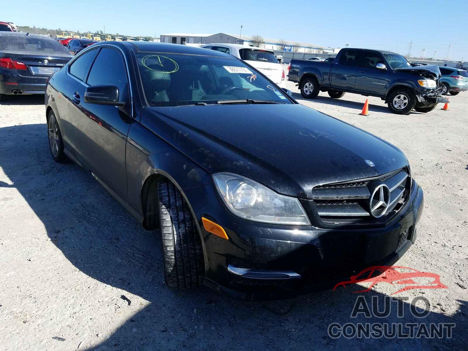 MERCEDES-BENZ C CLASS 2015 - 3VWY57AU2KM512838