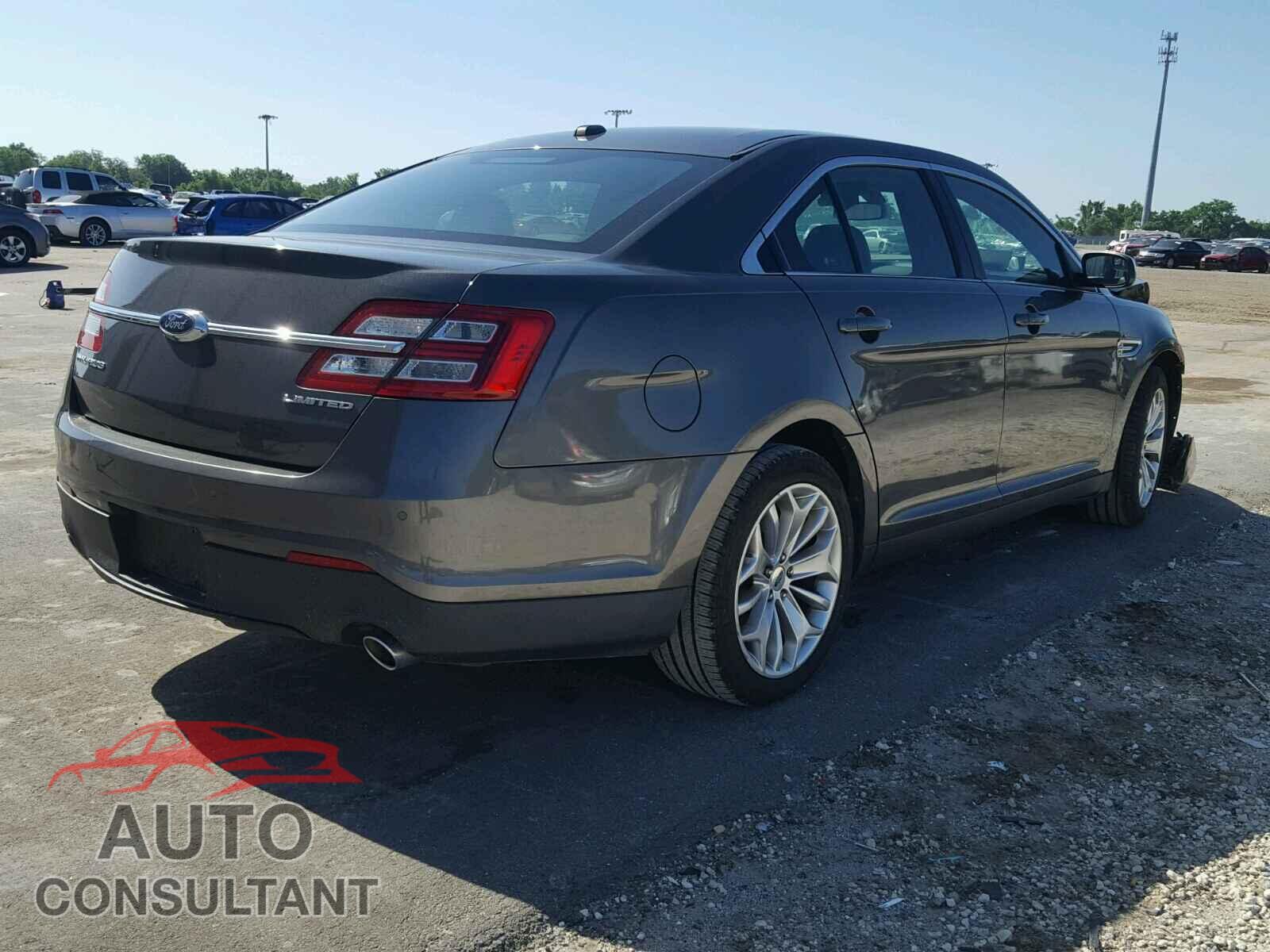 FORD TAURUS 2015 - 5N1DR2MM3HC641102
