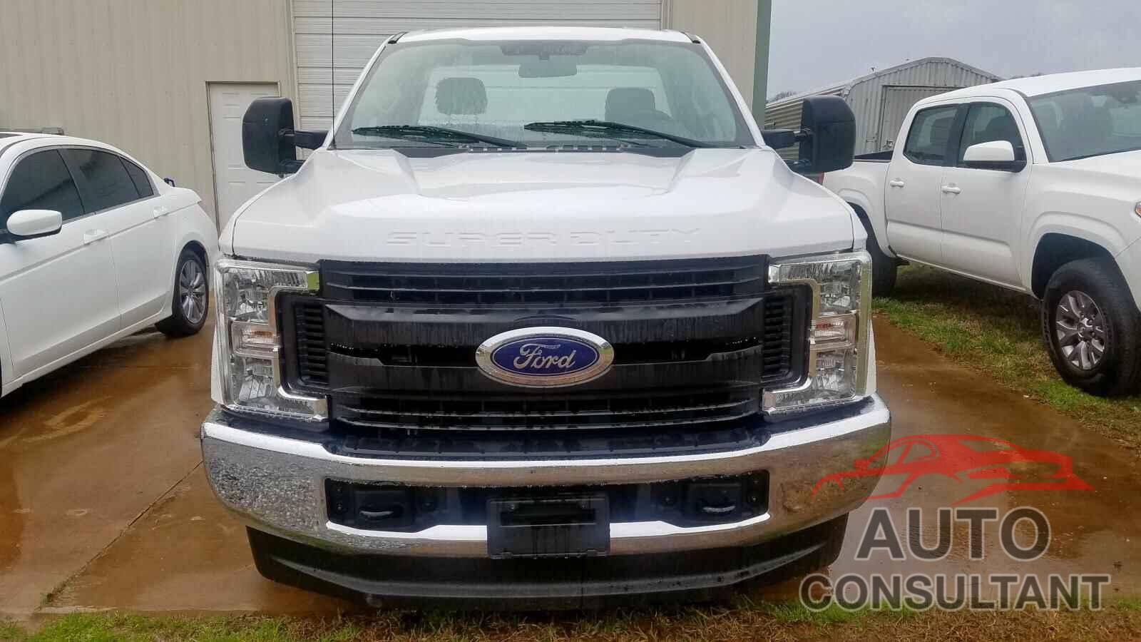 FORD F250 2017 - 1HGCT2B05HA001147