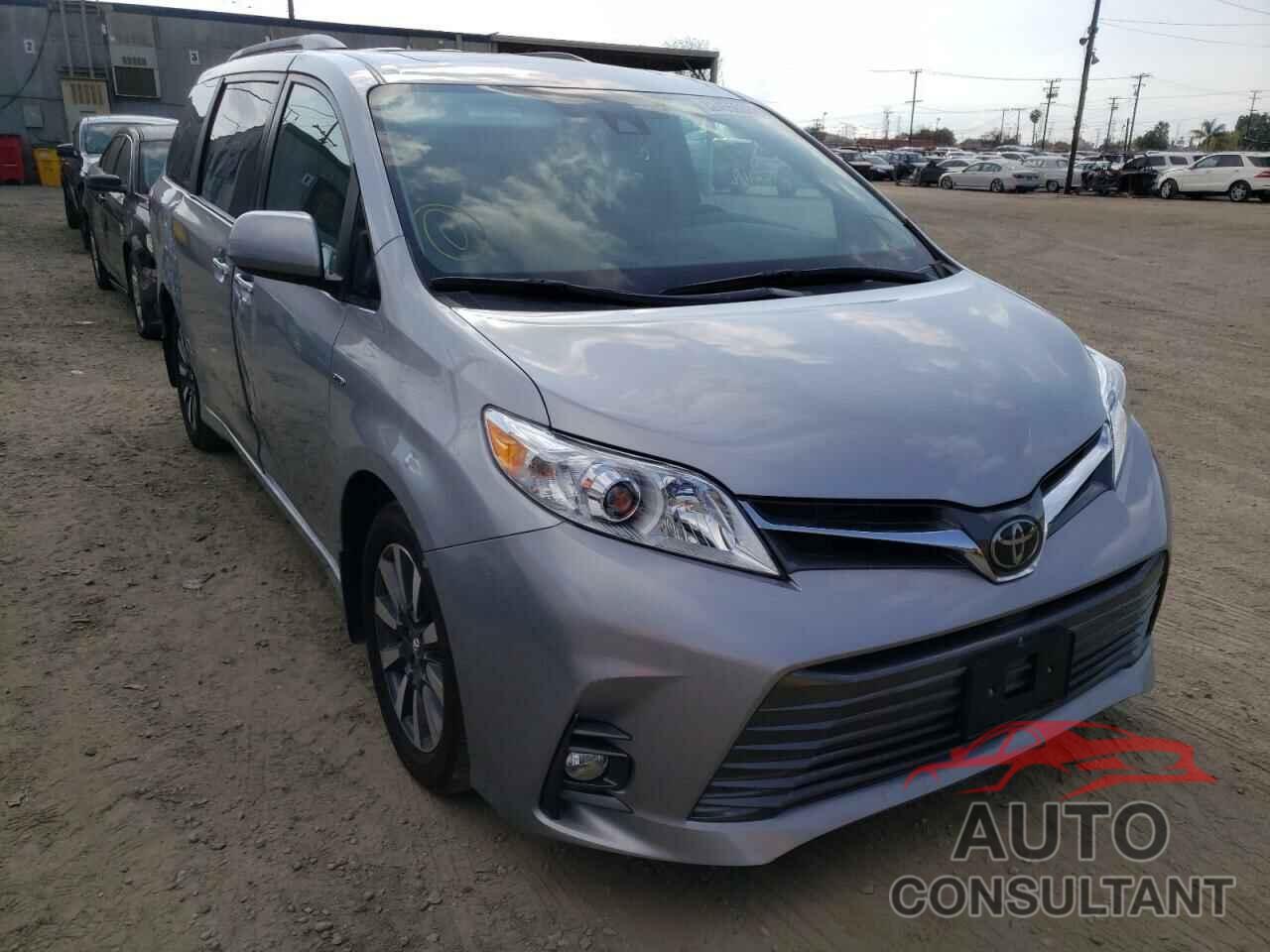 TOYOTA SIENNA 2018 - 5TDDZ3DC1JS198891