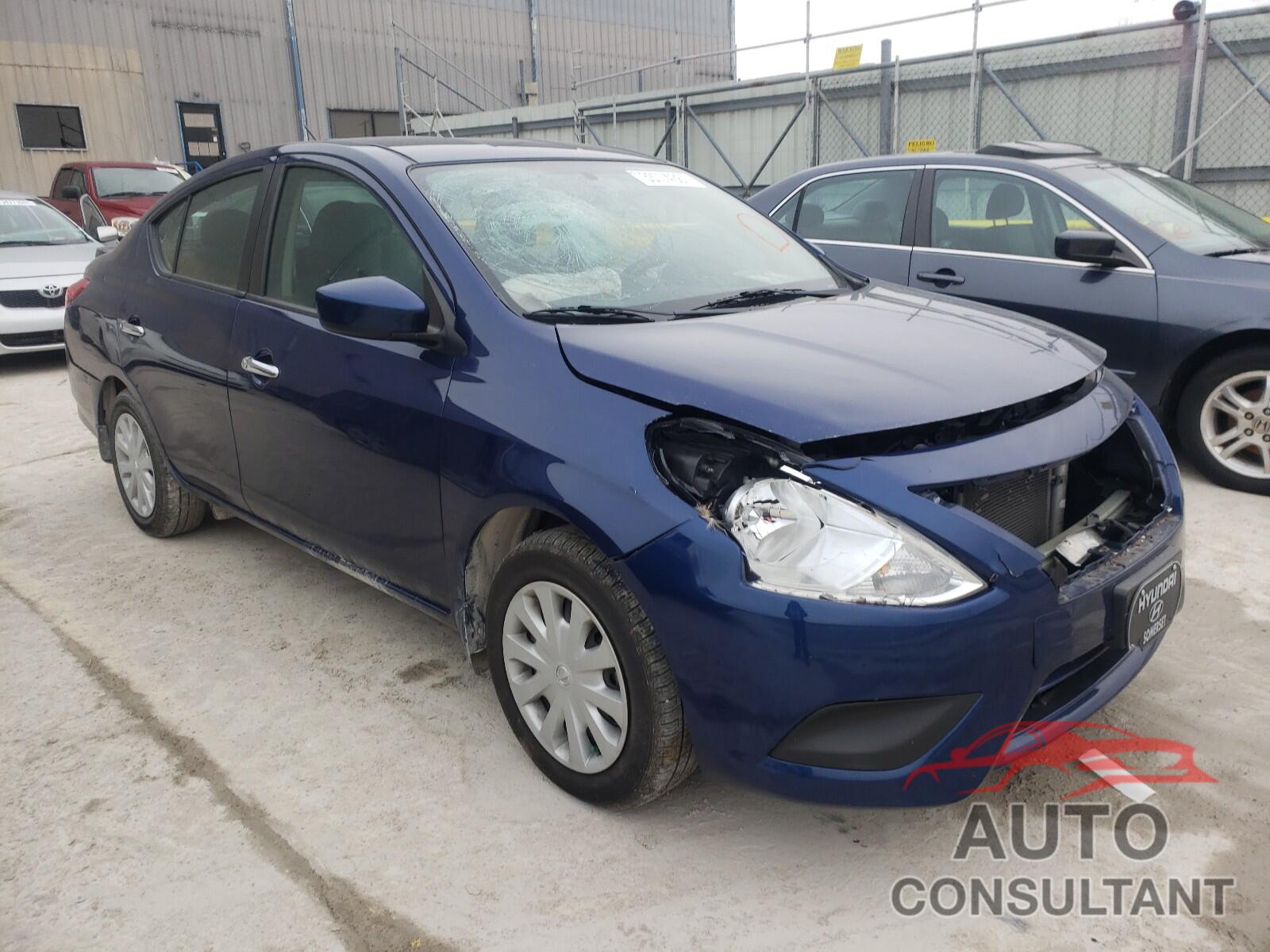 NISSAN VERSA 2018 - 3N1CN7AP8JL832261