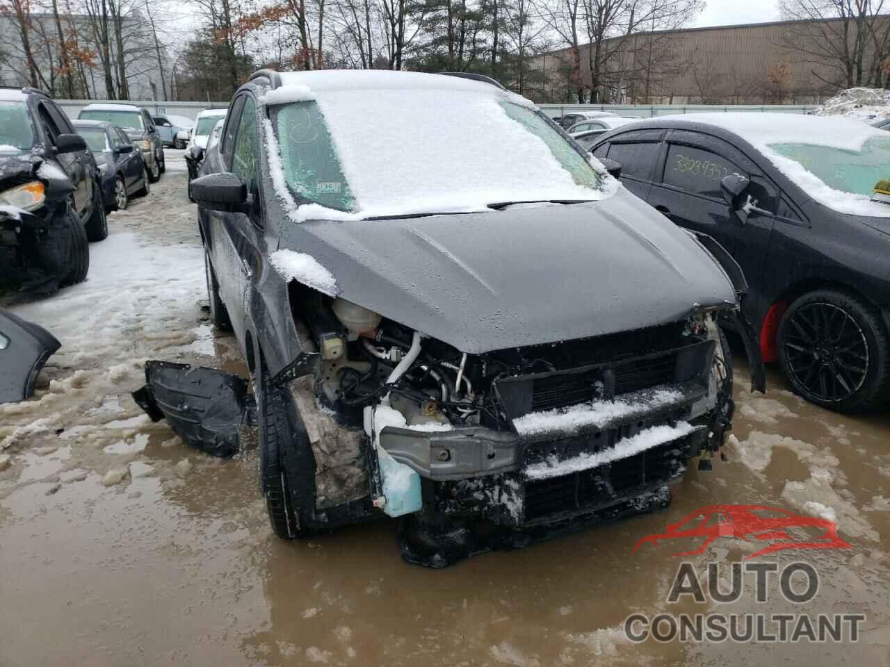 FORD ESCAPE 2017 - 1FMCU9GD6HUC28552