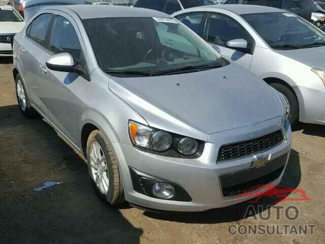 CHEVROLET SONIC 2015 - 1G1JC5SH6F4160423