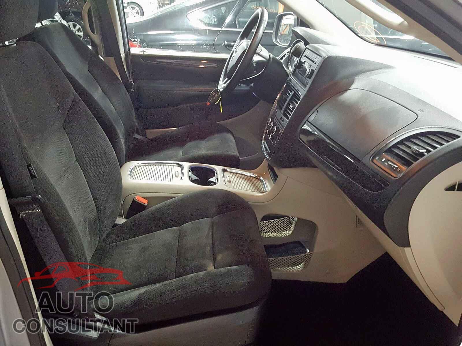 DODGE CARAVAN 2015 - 5YJ3E1EA5KF310090