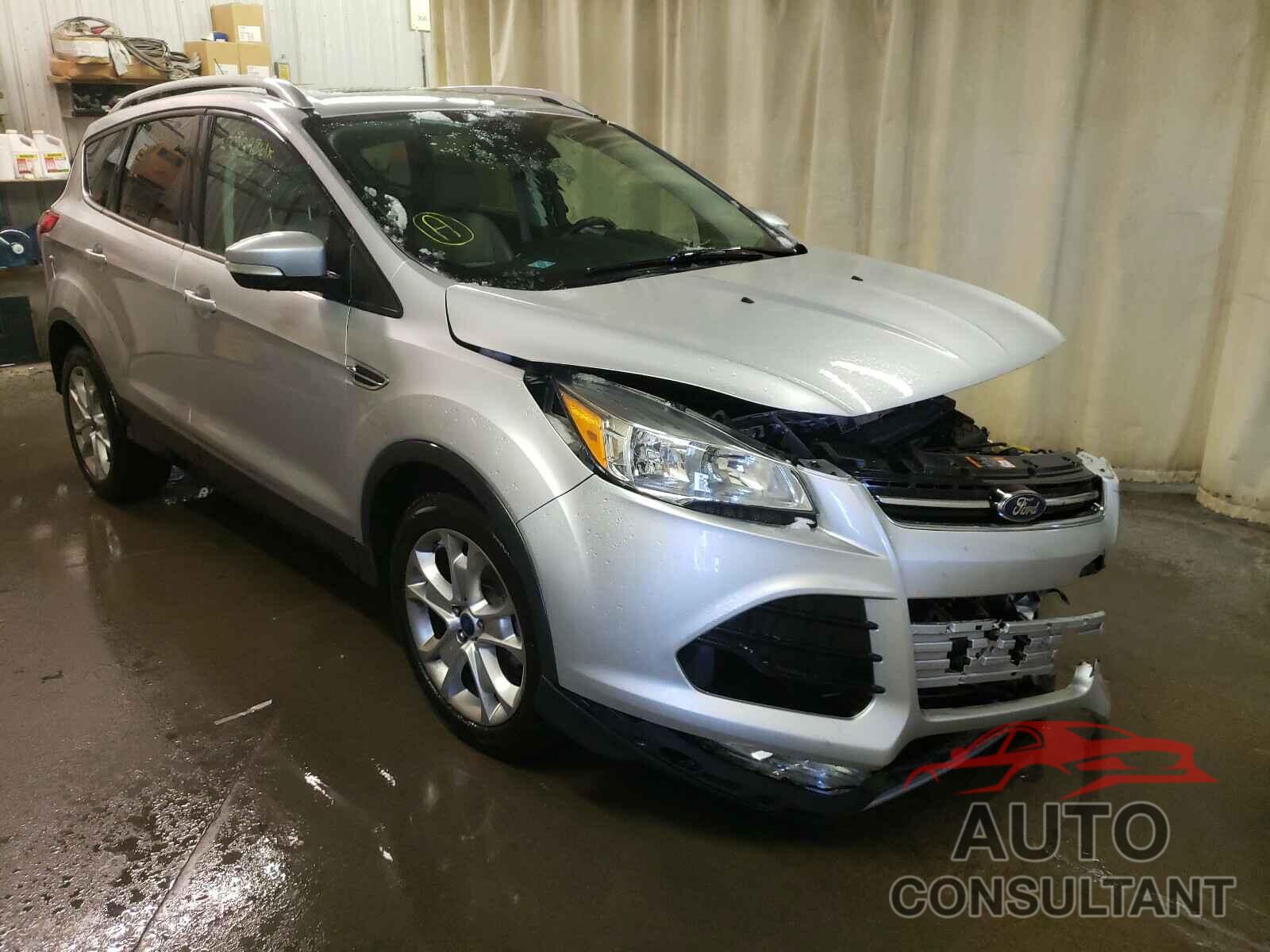 FORD ESCAPE 2016 - 1FMCU9J98GUB01210