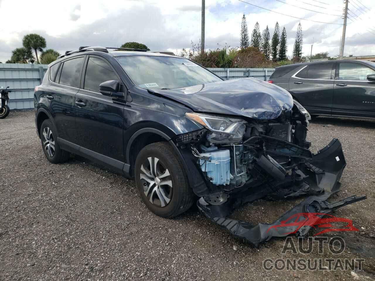 TOYOTA RAV4 2017 - JTMZFREV1HJ135945