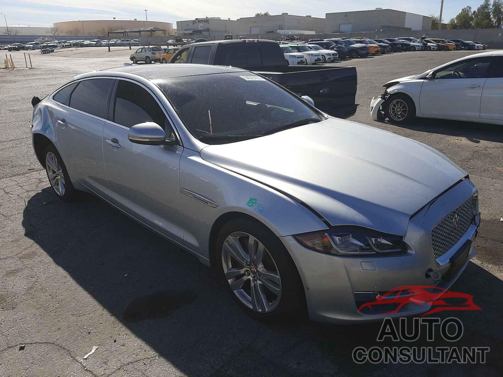 JAGUAR XJ 2016 - SAJWA2G79G8W02351