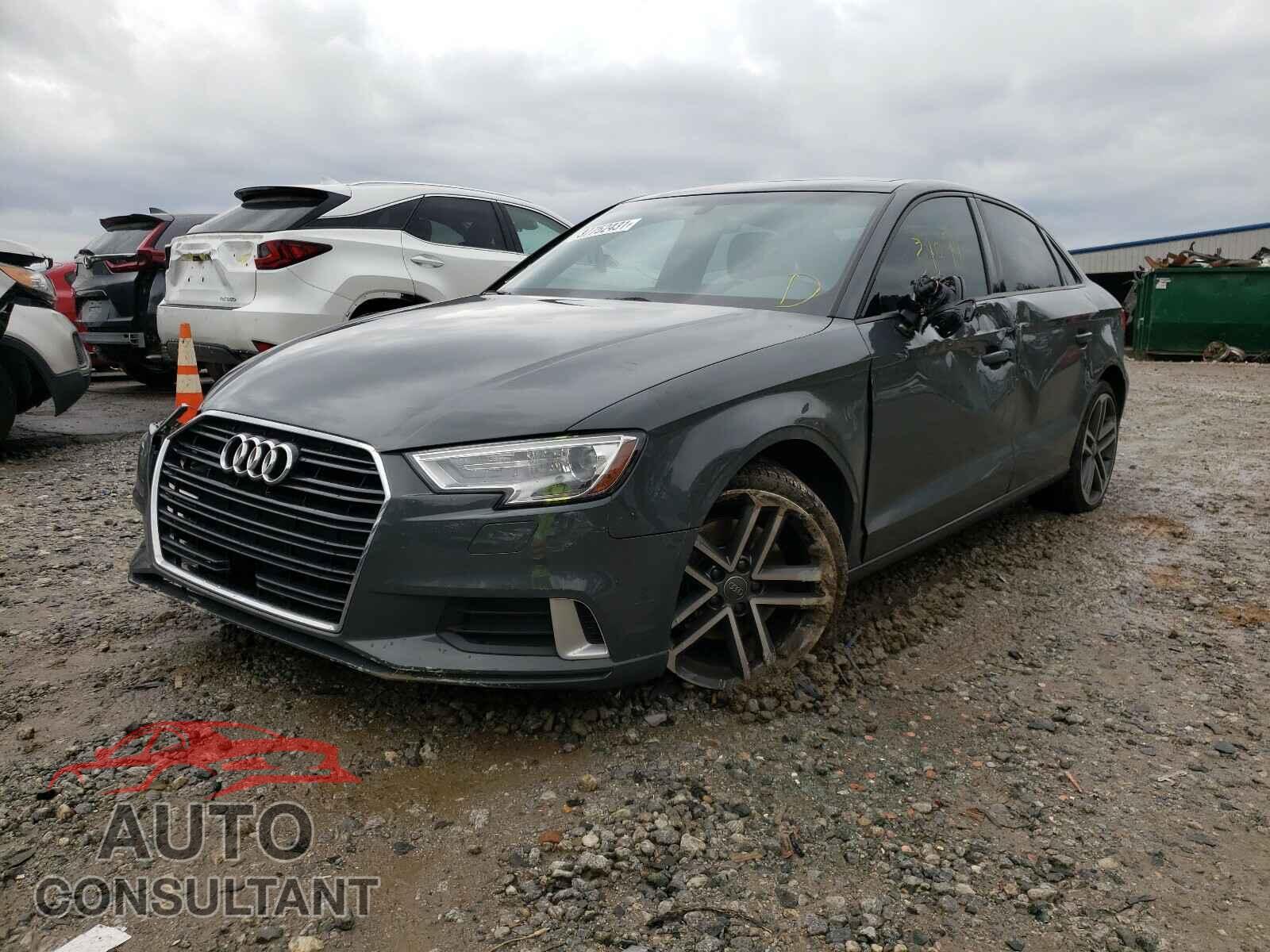 AUDI A3 2018 - WAUAUGFF9J1031642