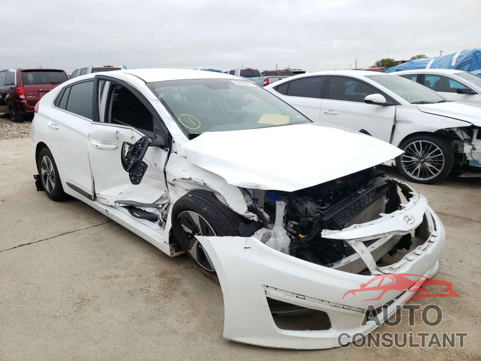 HYUNDAI IONIQ 2017 - KMHC75LC8HU030195