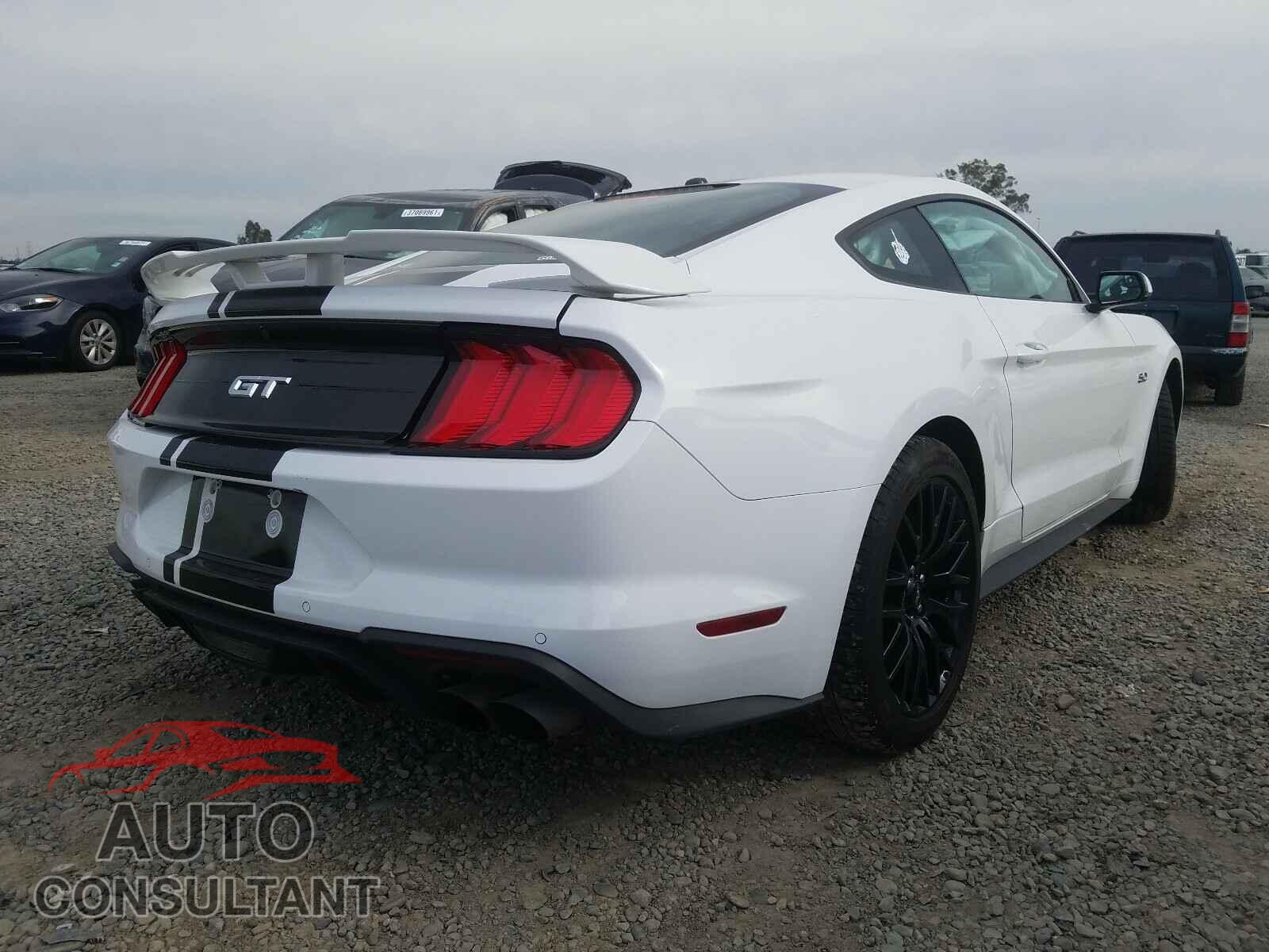 FORD MUSTANG 2020 - 1FA6P8CF2L5121355