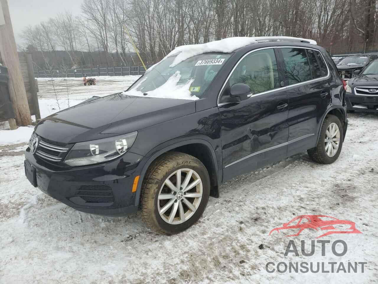 VOLKSWAGEN TIGUAN 2017 - WVGSV7AX3HW503234