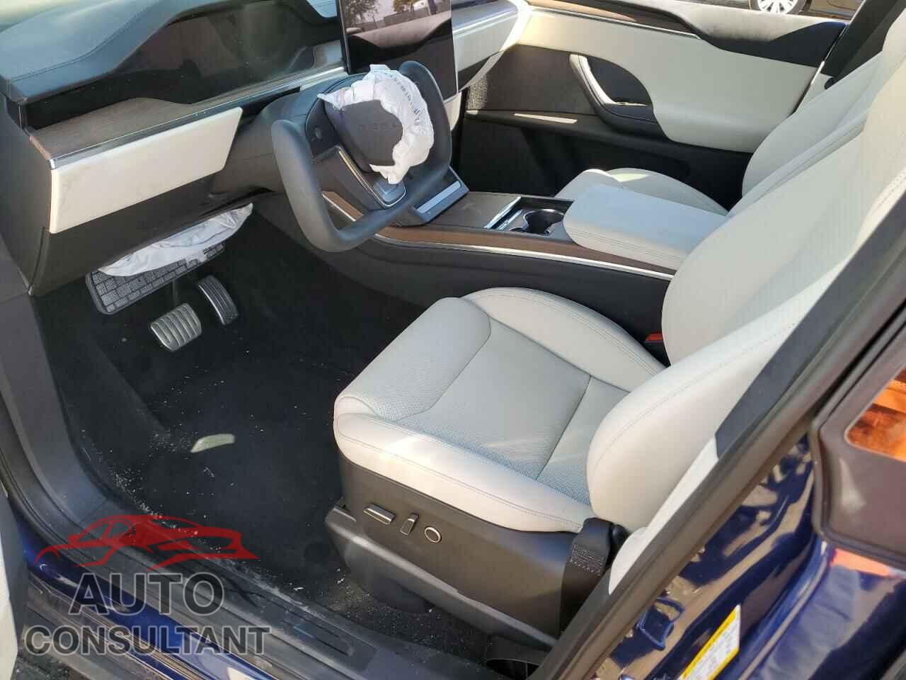 TESLA MODEL X 2022 - 7SAXCBE52NF327145