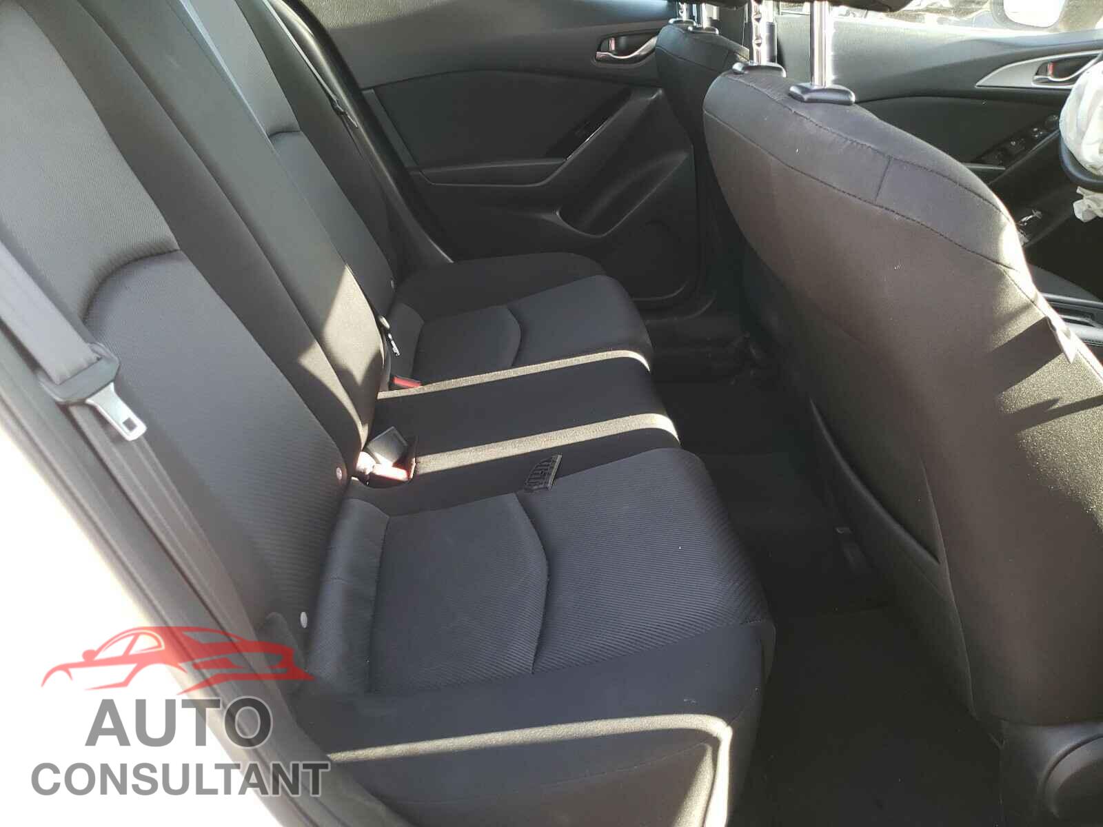 MAZDA 3 2017 - 3MZBN1U79HM156888