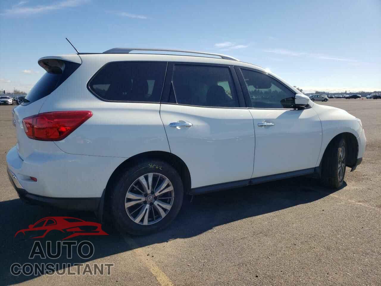 NISSAN PATHFINDER 2017 - 5N1DR2MN7HC909688
