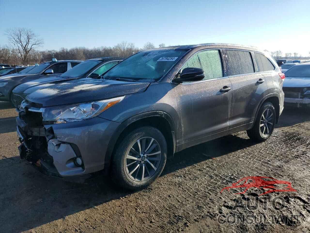 TOYOTA HIGHLANDER 2018 - 5TDJZRFH3JS533387