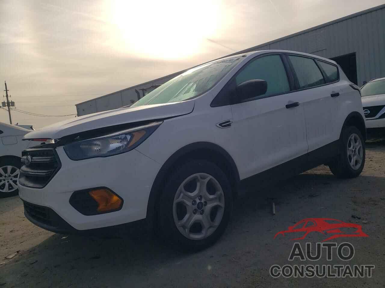 FORD ESCAPE 2018 - 1FMCU0F79JUD41487