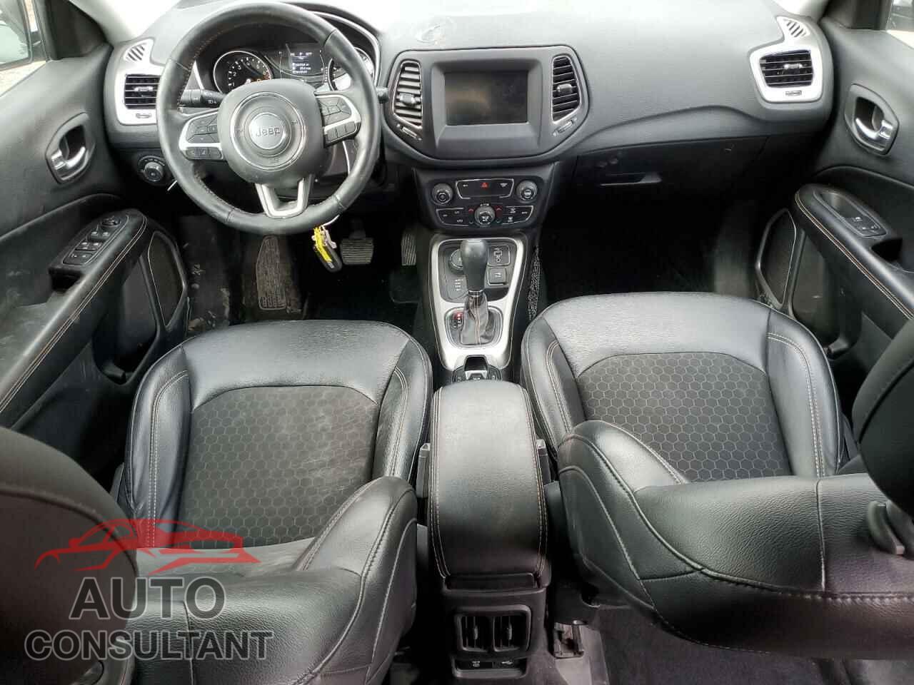JEEP COMPASS 2019 - 3C4NJDBB0KT656164