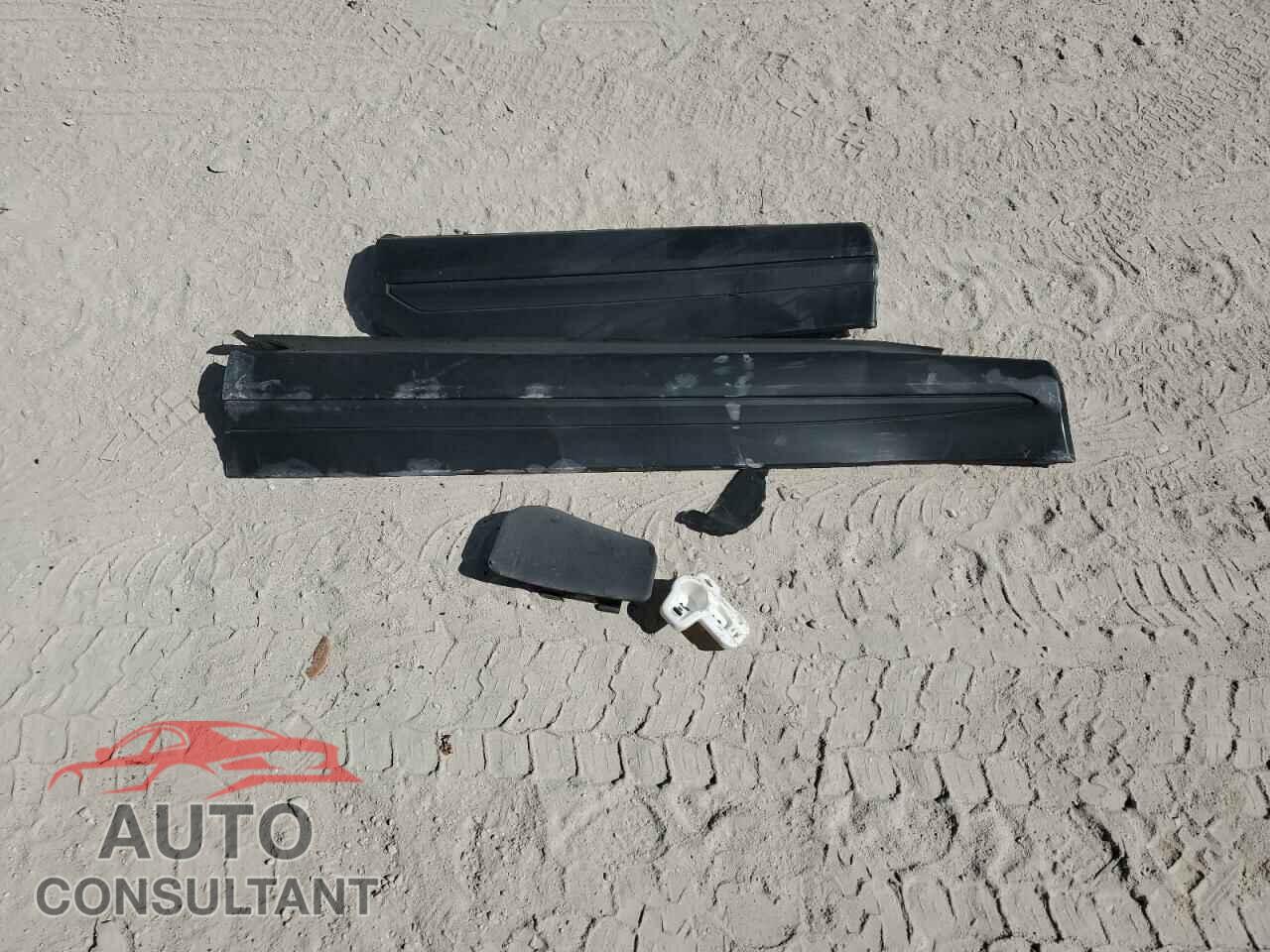MITSUBISHI ECLIPSE 2019 - JA4AT3AA3KZ046094