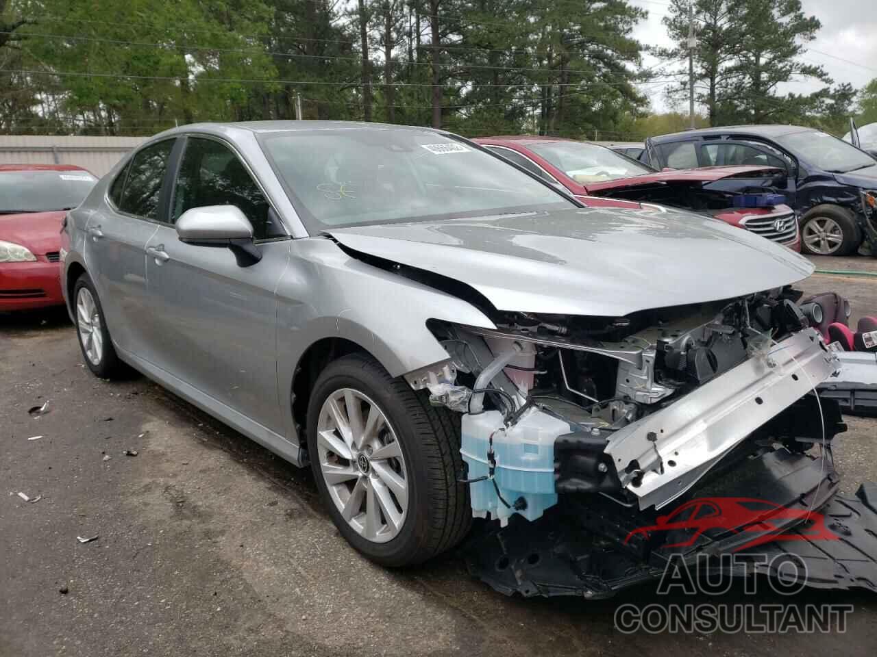 TOYOTA CAMRY 2022 - 4T1C11AK1NU643761