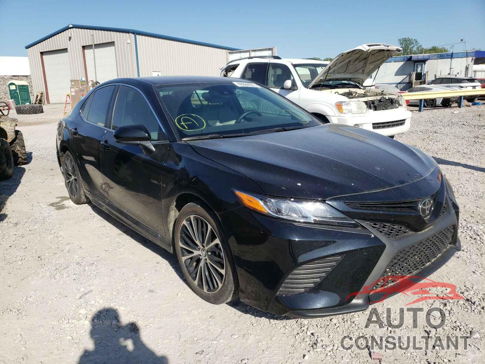 TOYOTA CAMRY 2020 - 4T1G11AK2LU908234