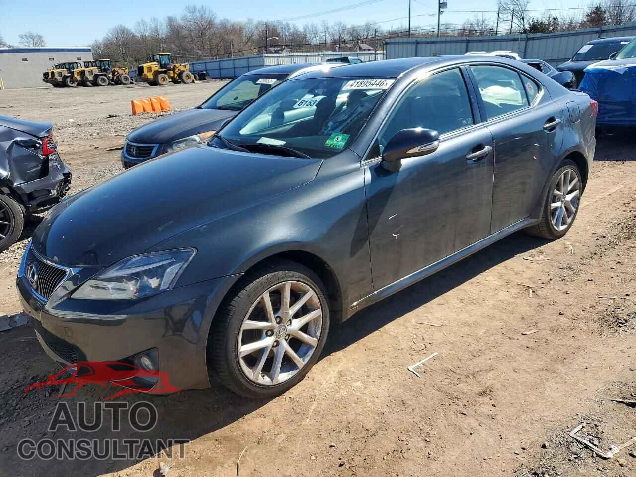 LEXUS IS 2011 - JTHCF5C28B5046878
