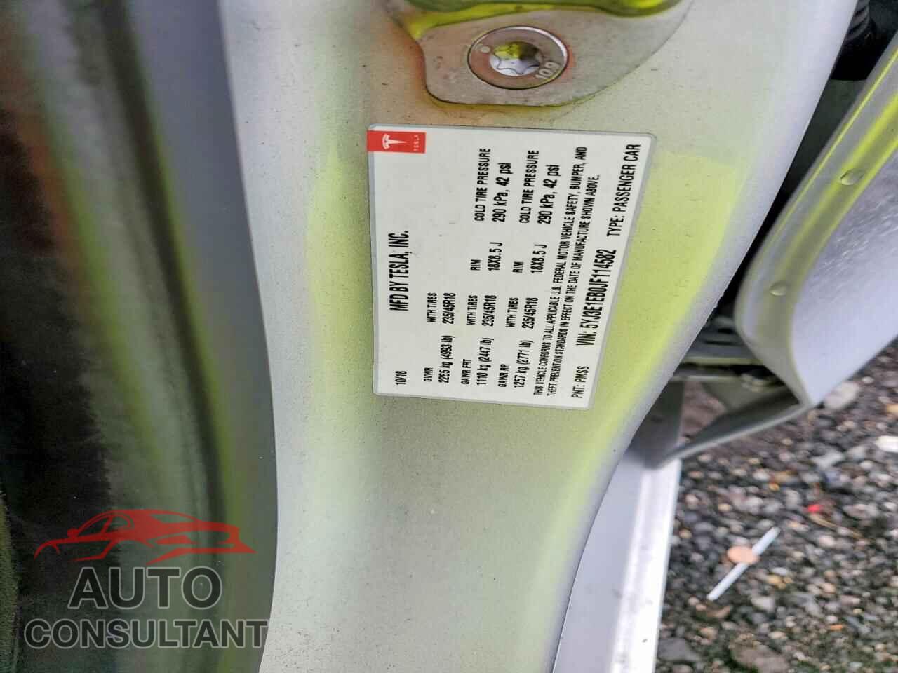 TESLA MODEL 3 2018 - 5YJ3E1EB0JF114582