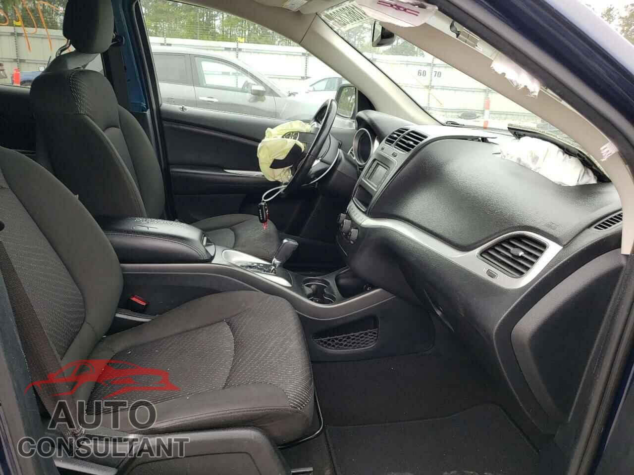 DODGE JOURNEY 2019 - 3C4PDCBB0KT810575