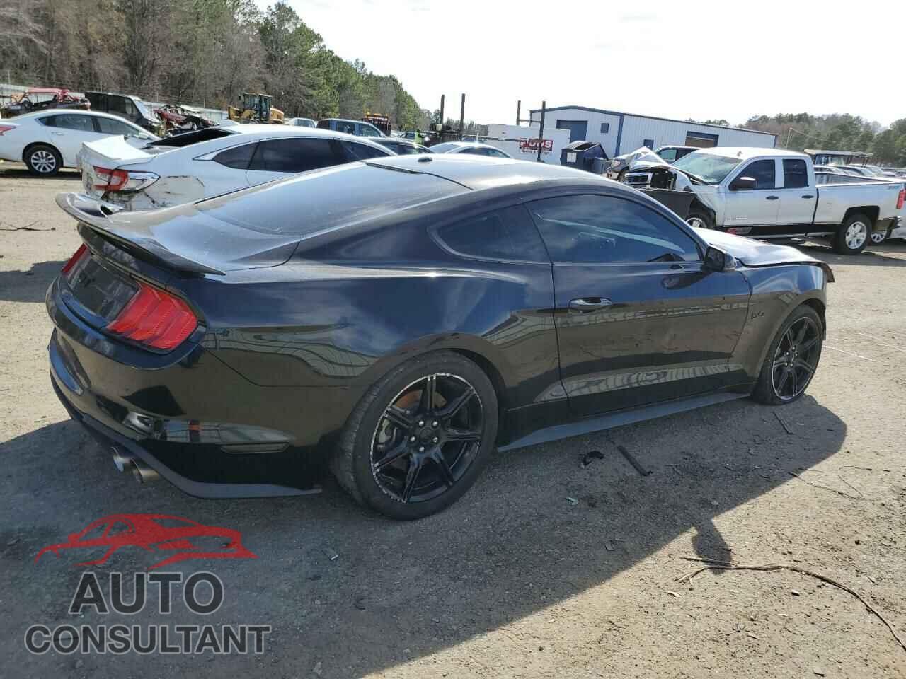 FORD MUSTANG 2019 - 1FA6P8CF3K5118432