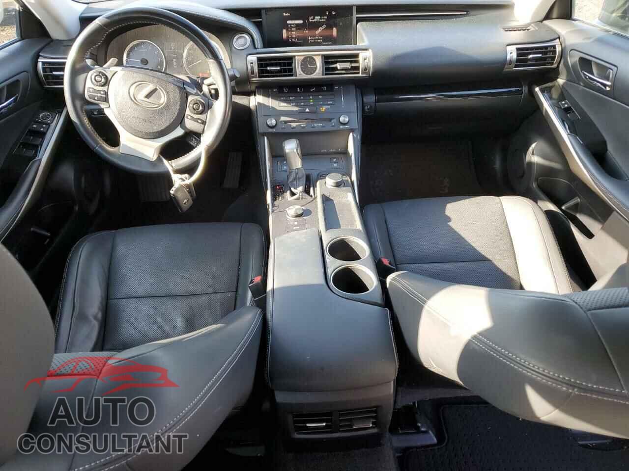 LEXUS IS 2015 - JTHCF1D20F5018151