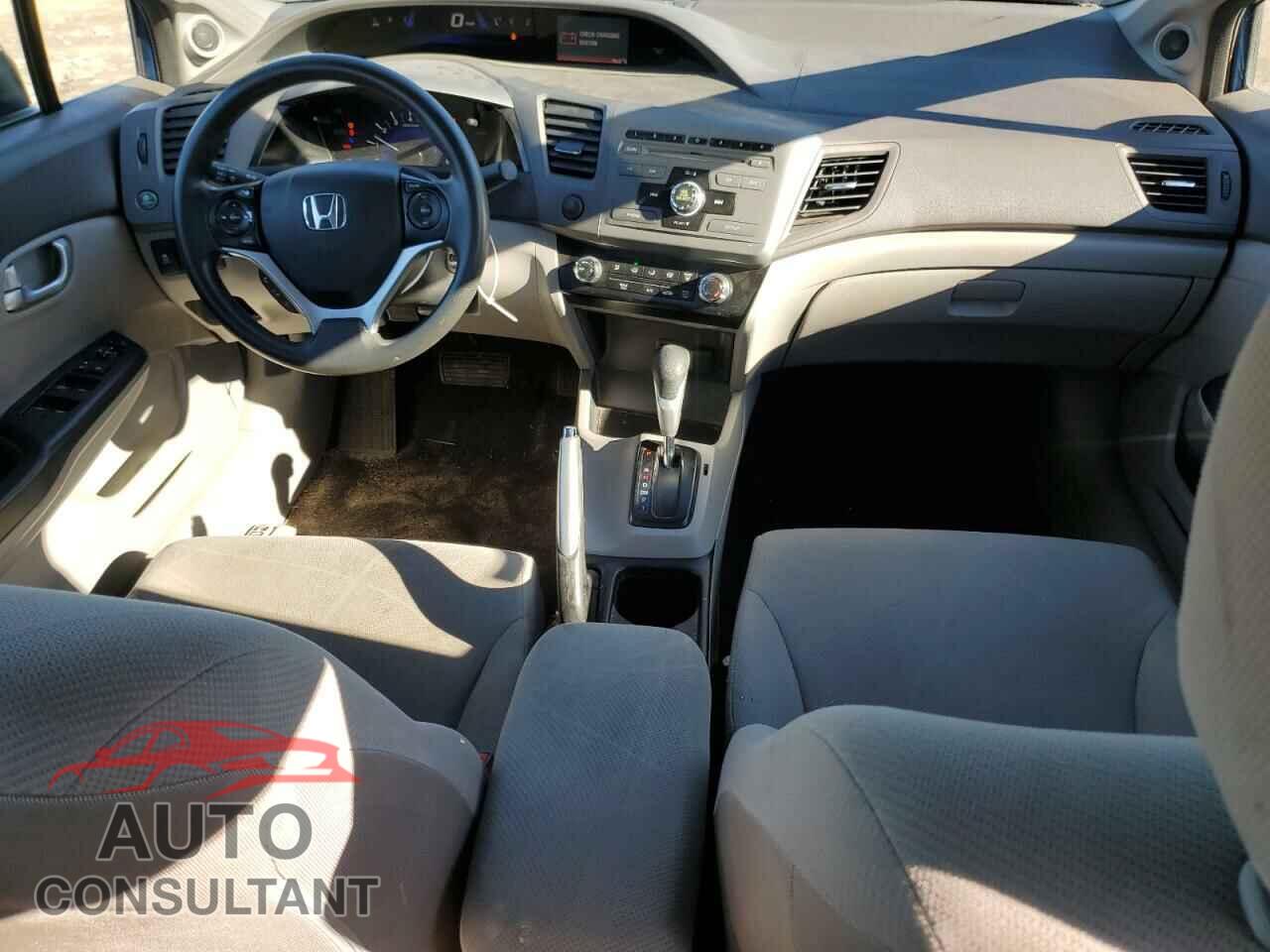 HONDA CIVIC 2012 - 2HGFB2F86CH579381