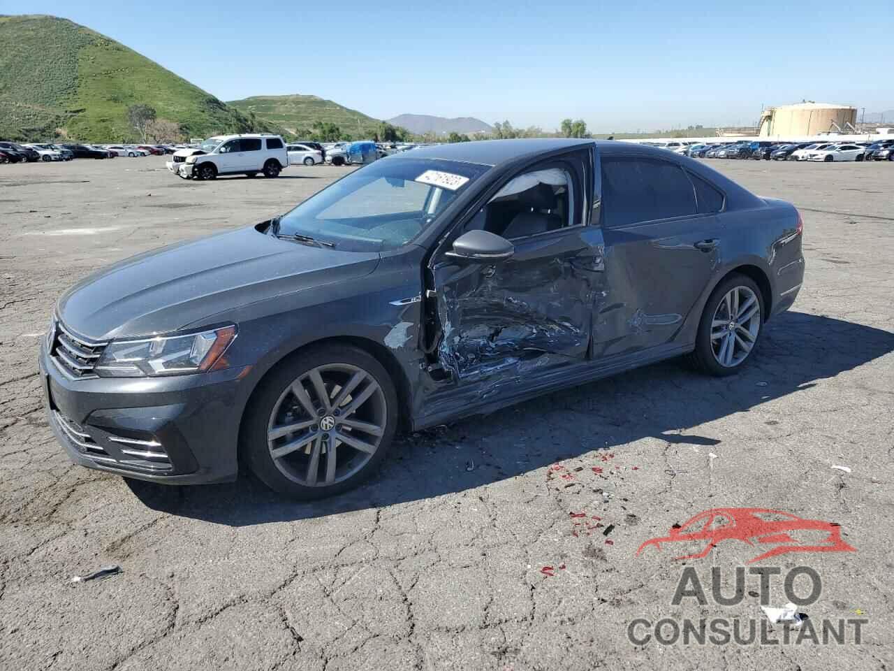 VOLKSWAGEN PASSAT 2018 - 1VWAA7A3XJC025083