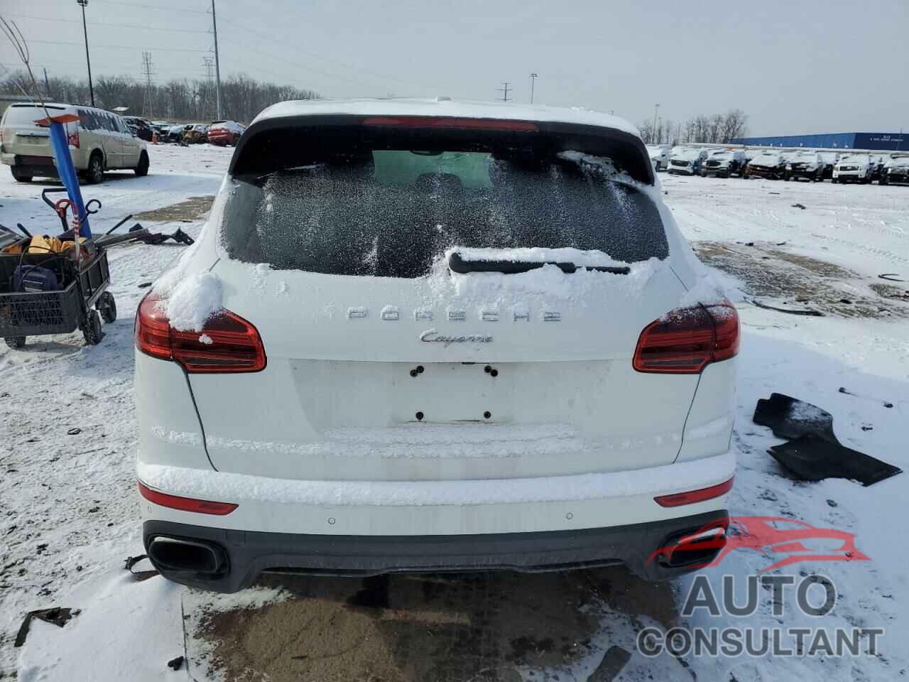 PORSCHE CAYENNE 2016 - WP1AA2A20GLA02447
