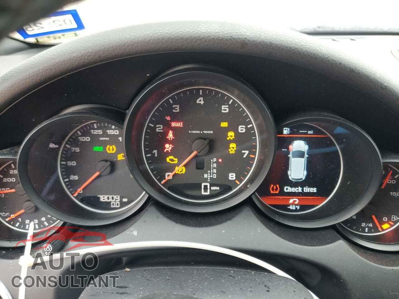 PORSCHE CAYENNE 2017 - WP1AA2A22HKA90764