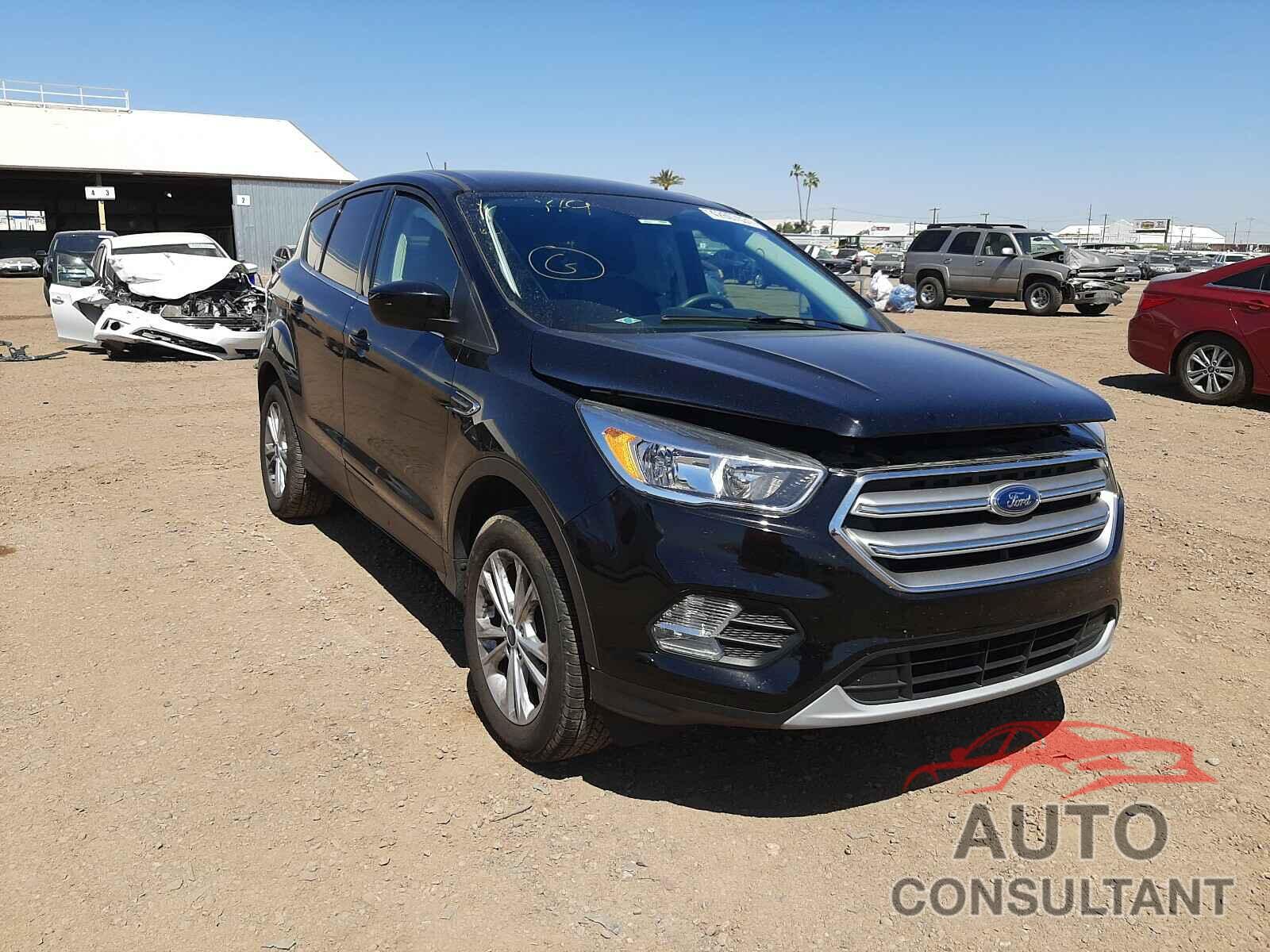 FORD ESCAPE 2017 - 1FMCU0GD2HUB28461