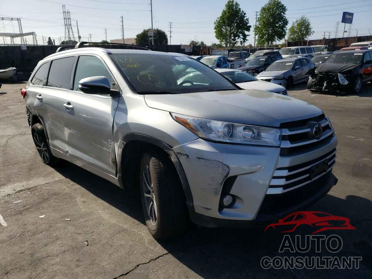 TOYOTA HIGHLANDER 2017 - 5TDKZRFH9HS513403