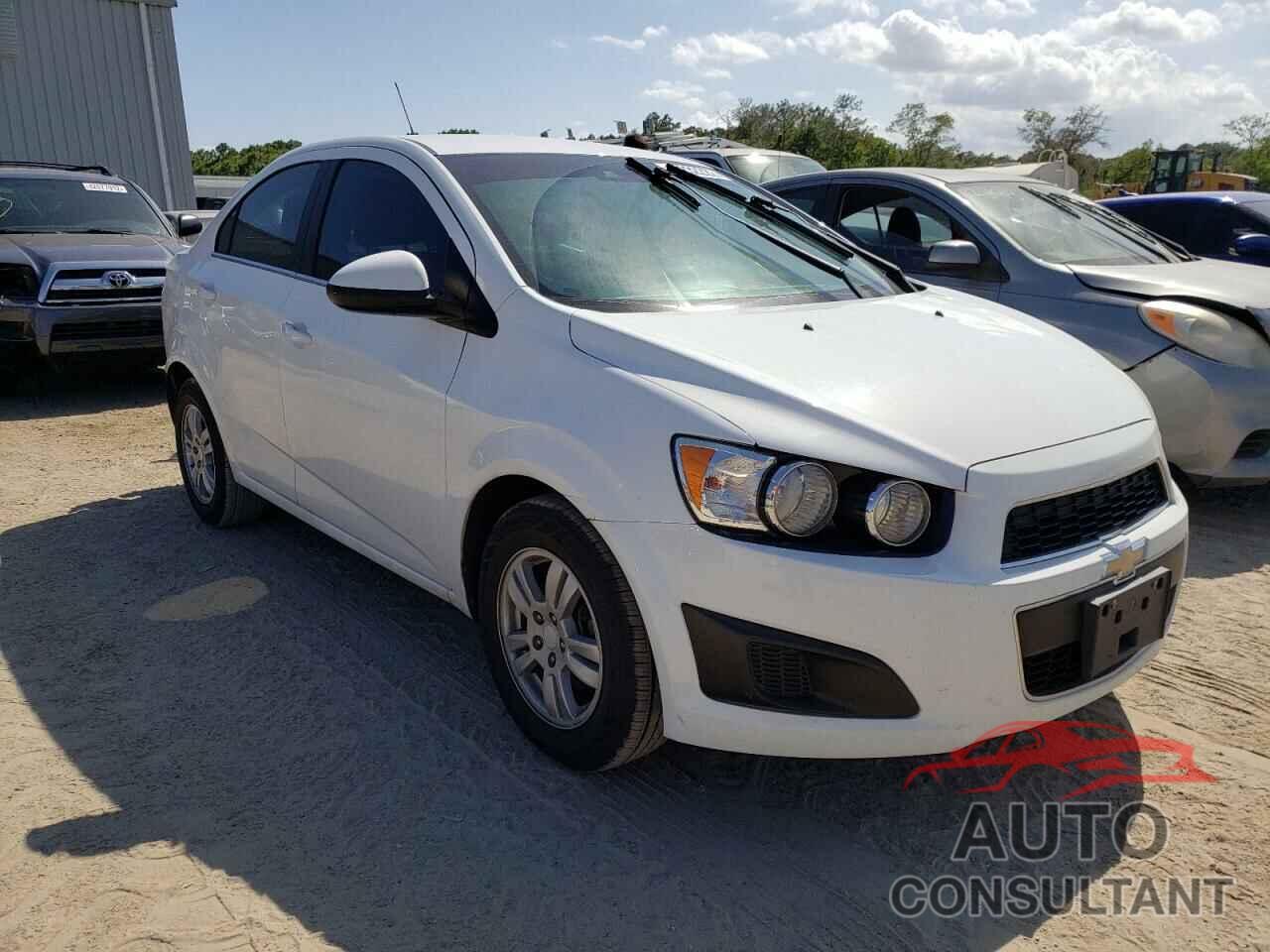 CHEVROLET SONIC 2016 - 1G1JC5SH8G4184532