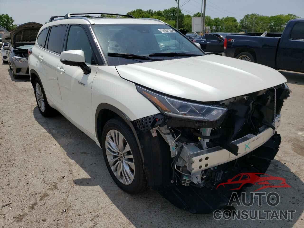 TOYOTA HIGHLANDER 2020 - 5TDFARAH5LS003980