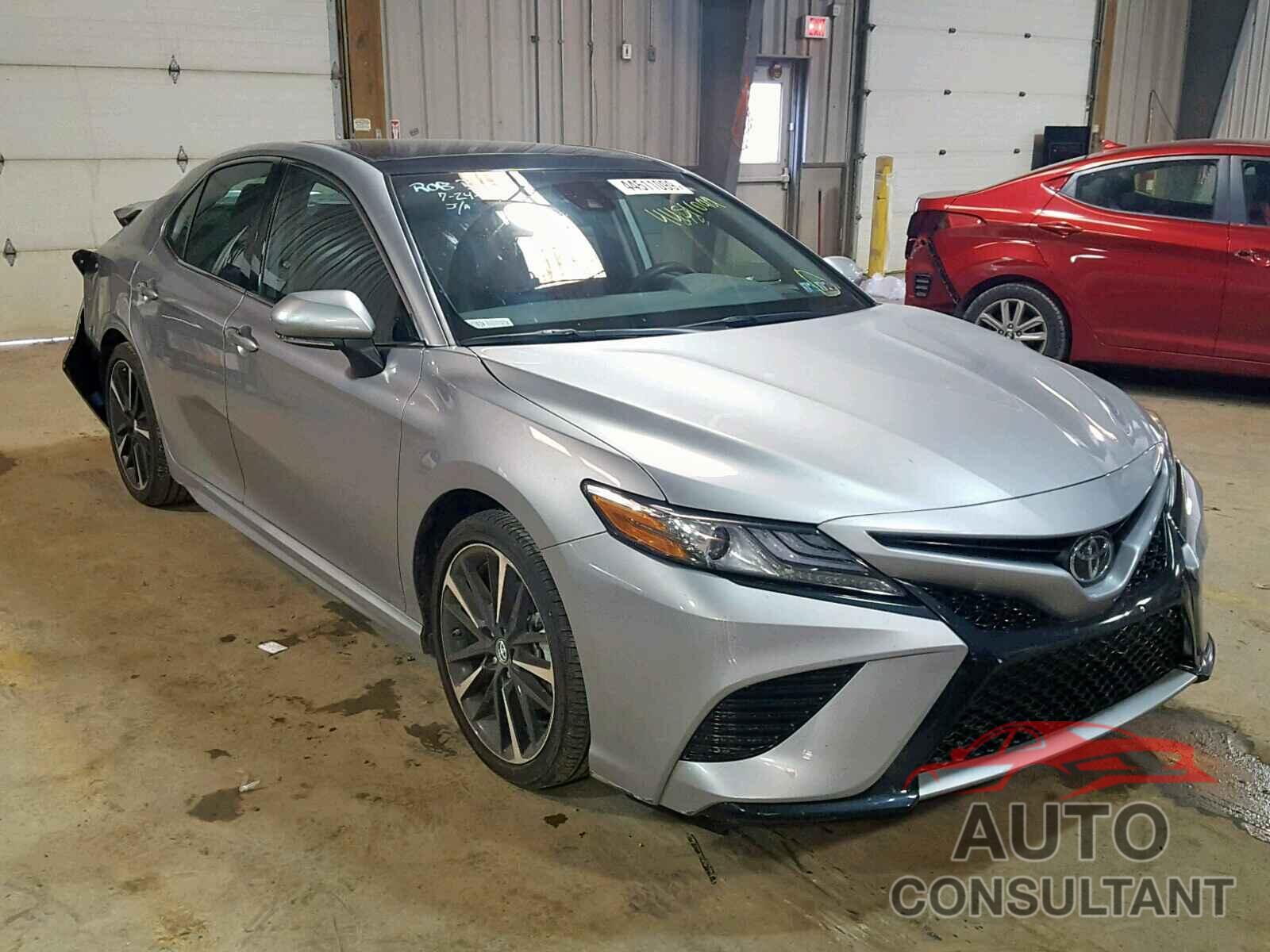 TOYOTA CAMRY 2019 - 4T1B61HKXKU165824